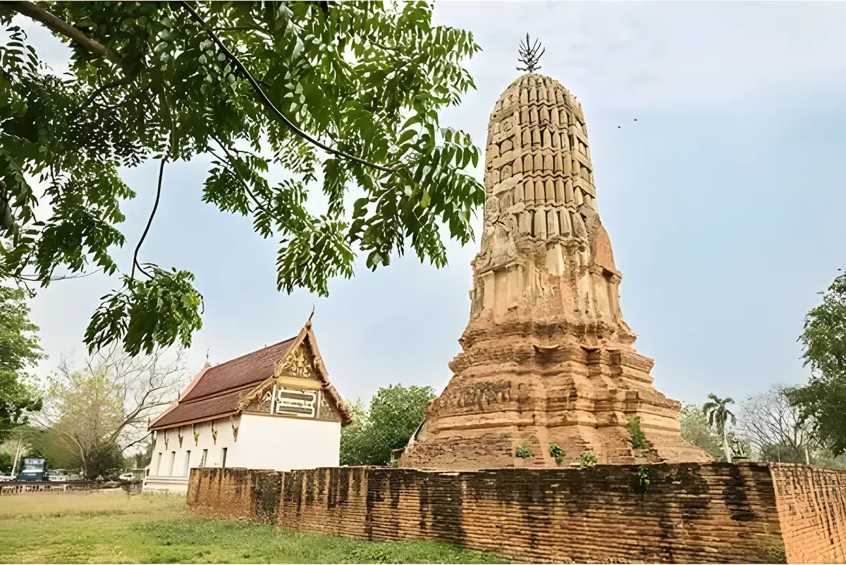 Wat Phra That (Wat Phra That Sala Khao)