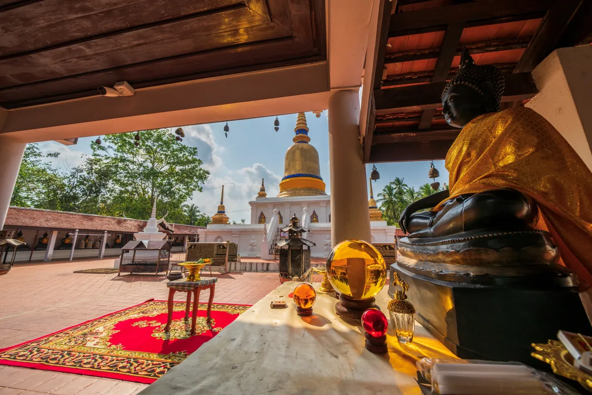 Wat Phrabarommathat Sawi — photo 5