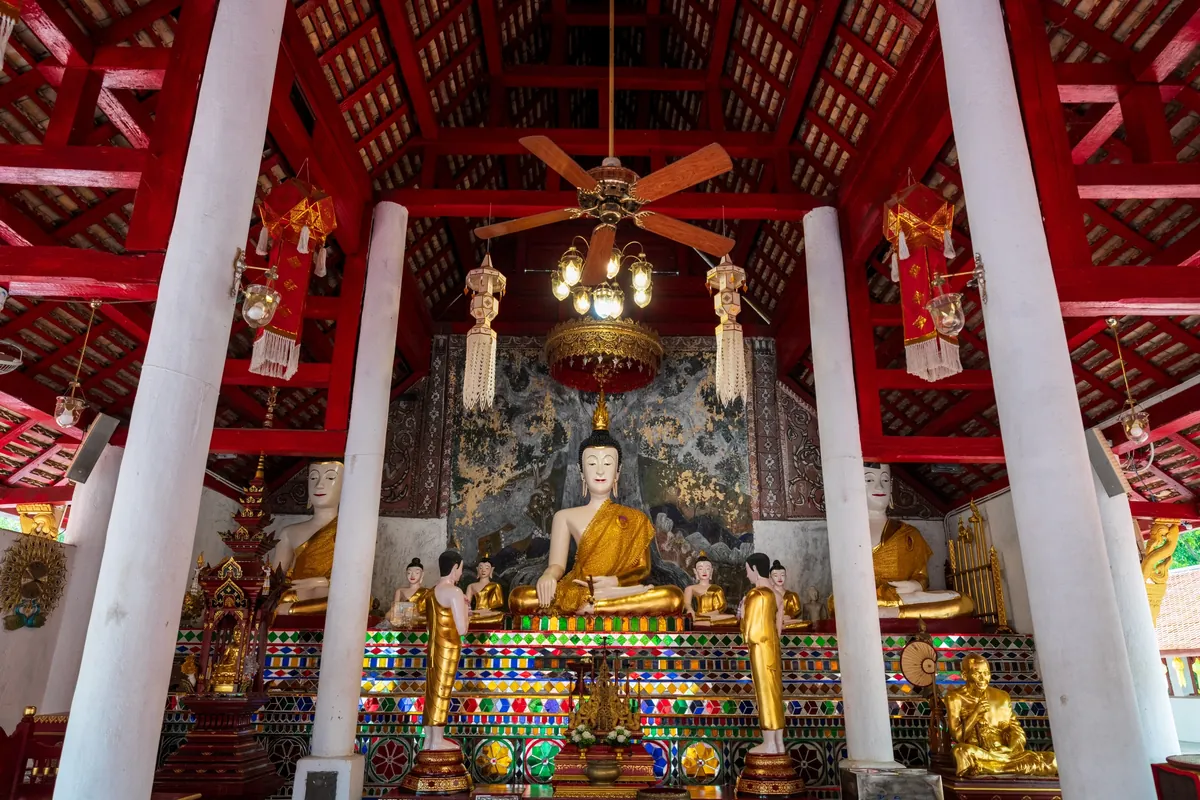 Wat Phra That Chom Thong — photo 3