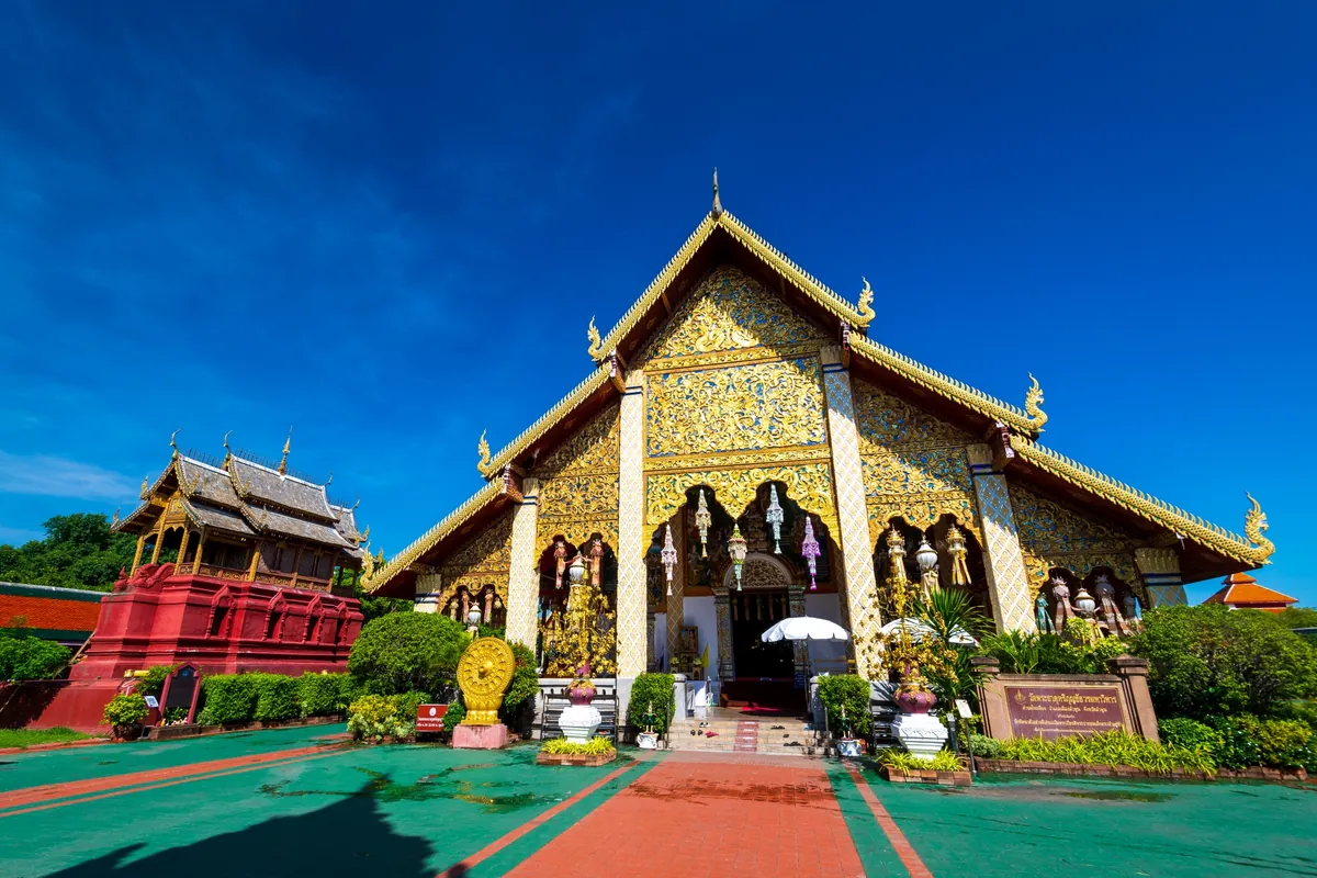 Wat Phra That Hariphunchai — photo 5