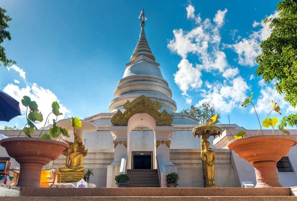 Wat Phrathat Pha Ngao