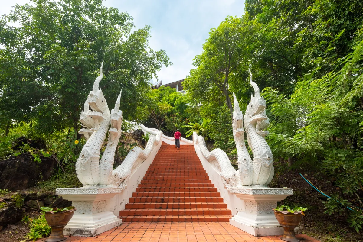 Wat Phrathat Pu Chae — photo 2