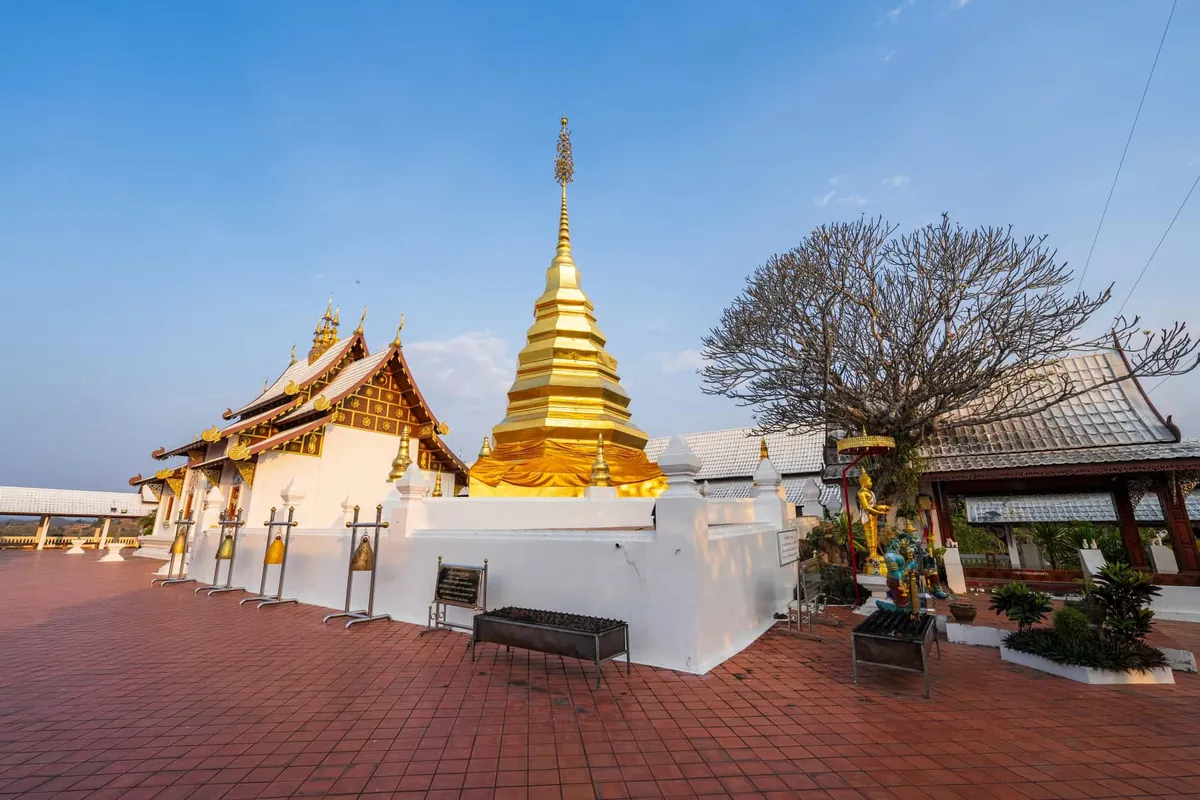 Wat Phrathat Pu Chae