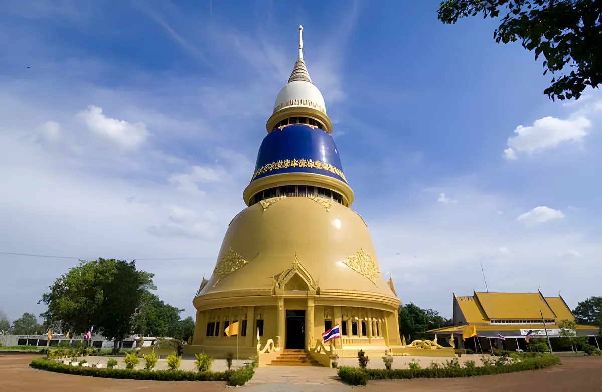 Wat Phrathat Wayo (Wat Huai Nam Sap)