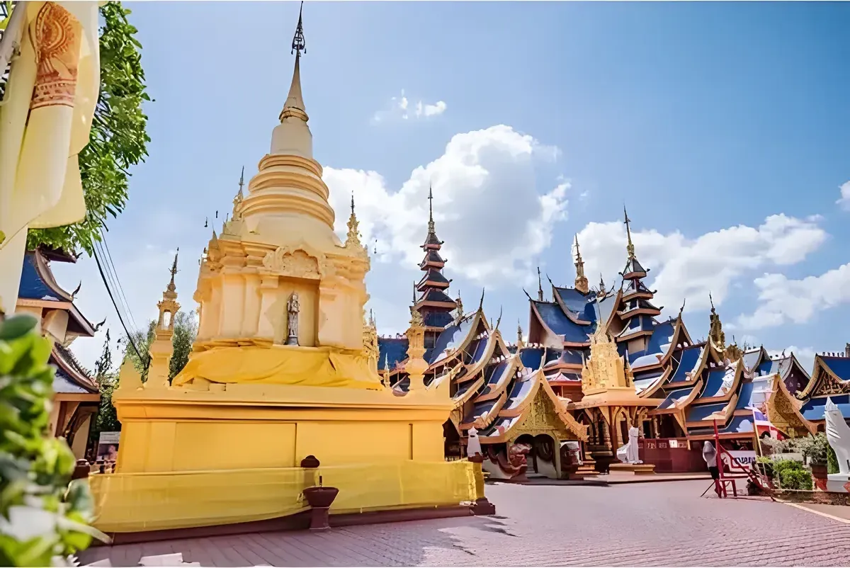Wat Pipat Mongkol