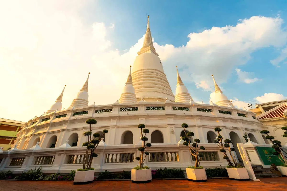 Wat Prayurawongsawat Worawihan