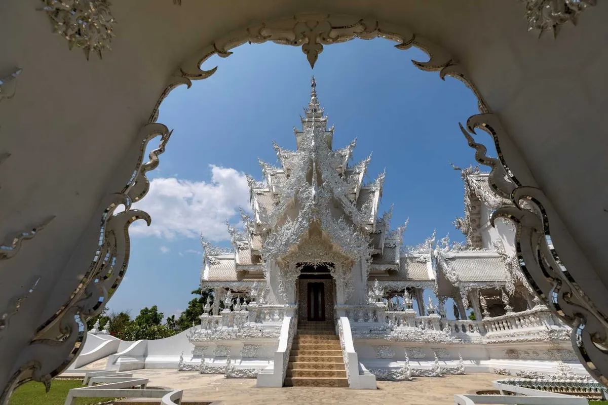 Wat Rong Khun (White Temple) — photo 3