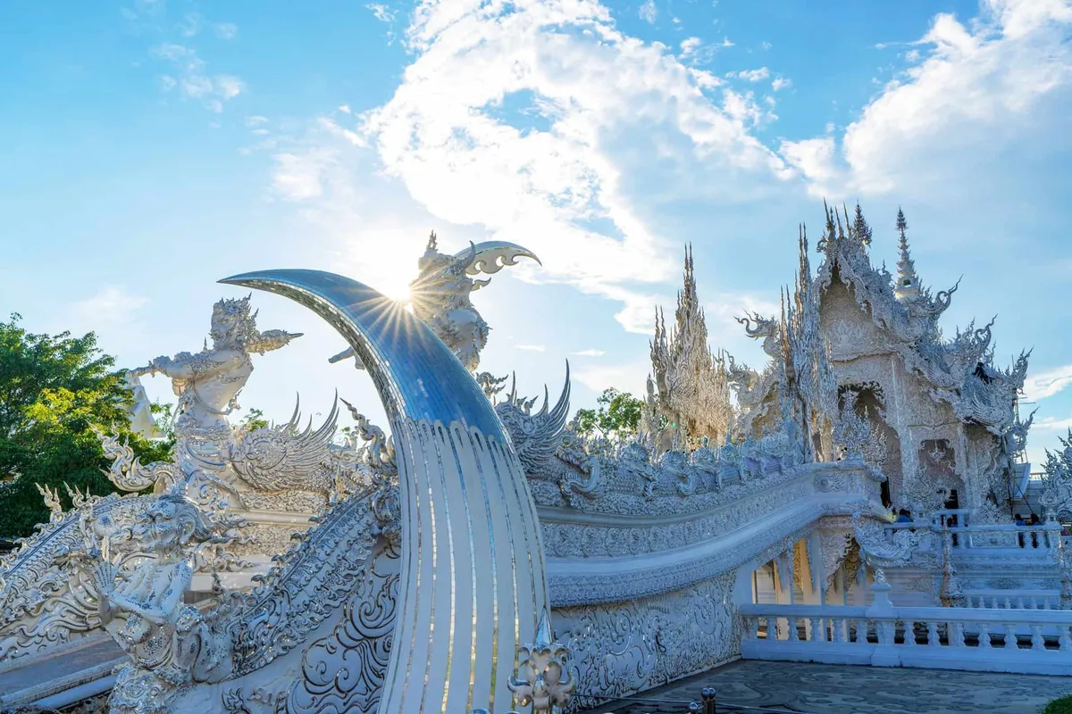 Wat Rong Khun (White Temple)