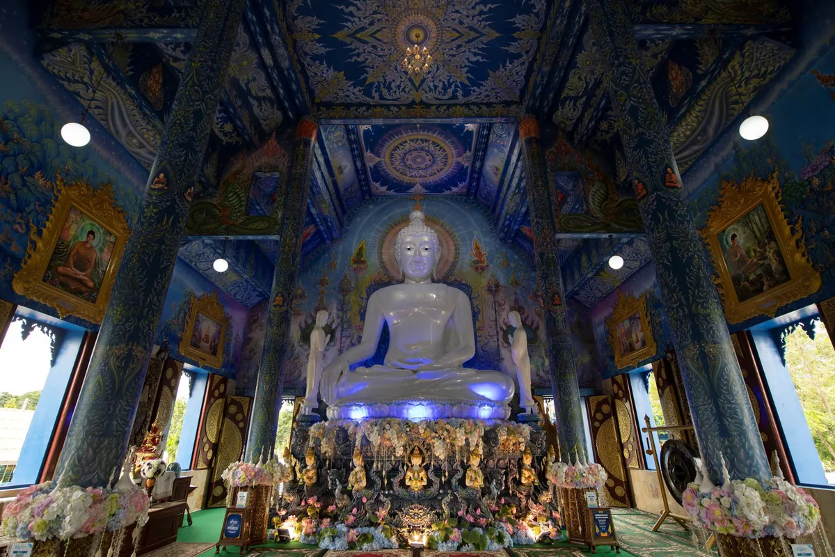 Wat Rong Suea Ten (Blue Temple) — photo 4