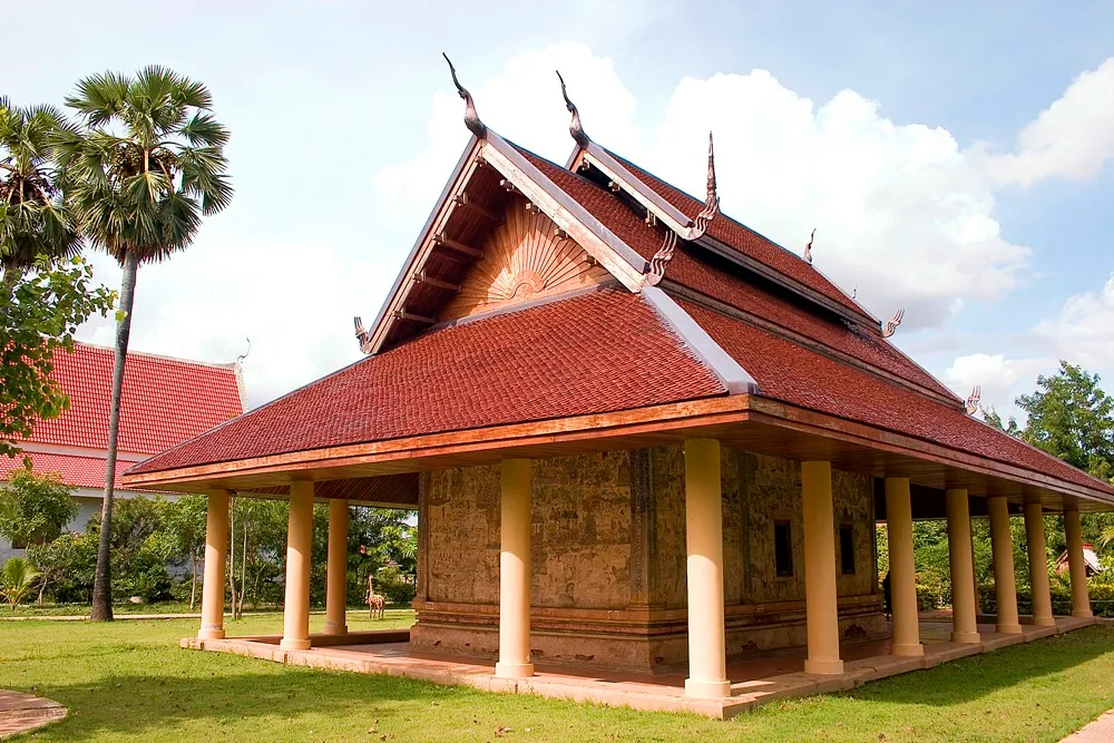 Wat Sa Bua Kaeo — photo 2