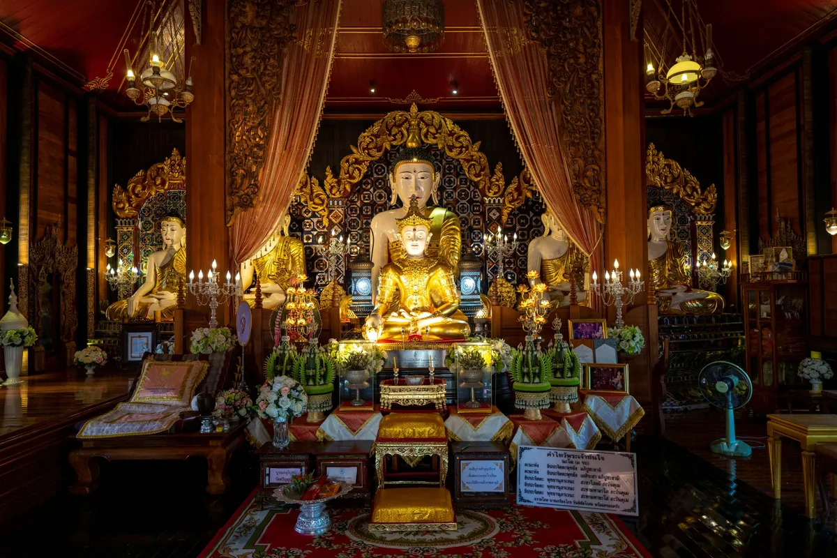 Wat Si Bunrueang — photo 3