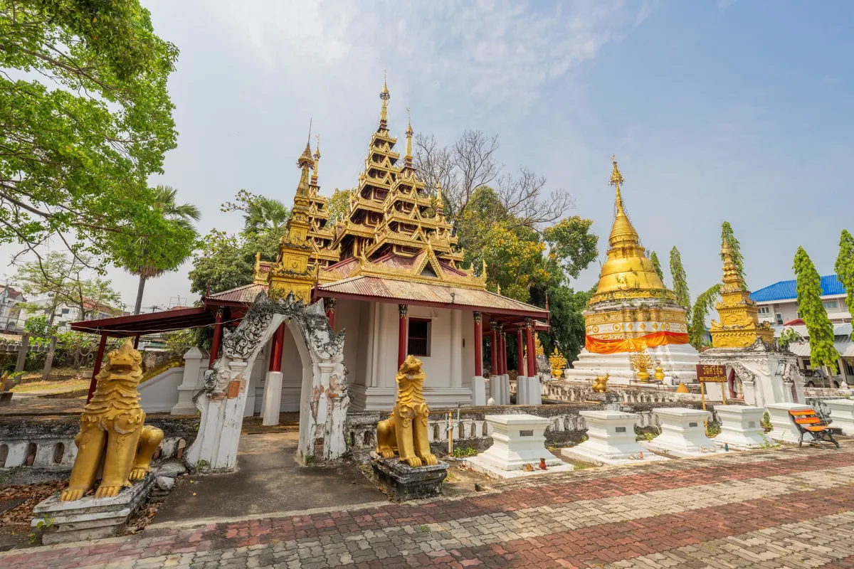 Wat Si Chum — photo 4