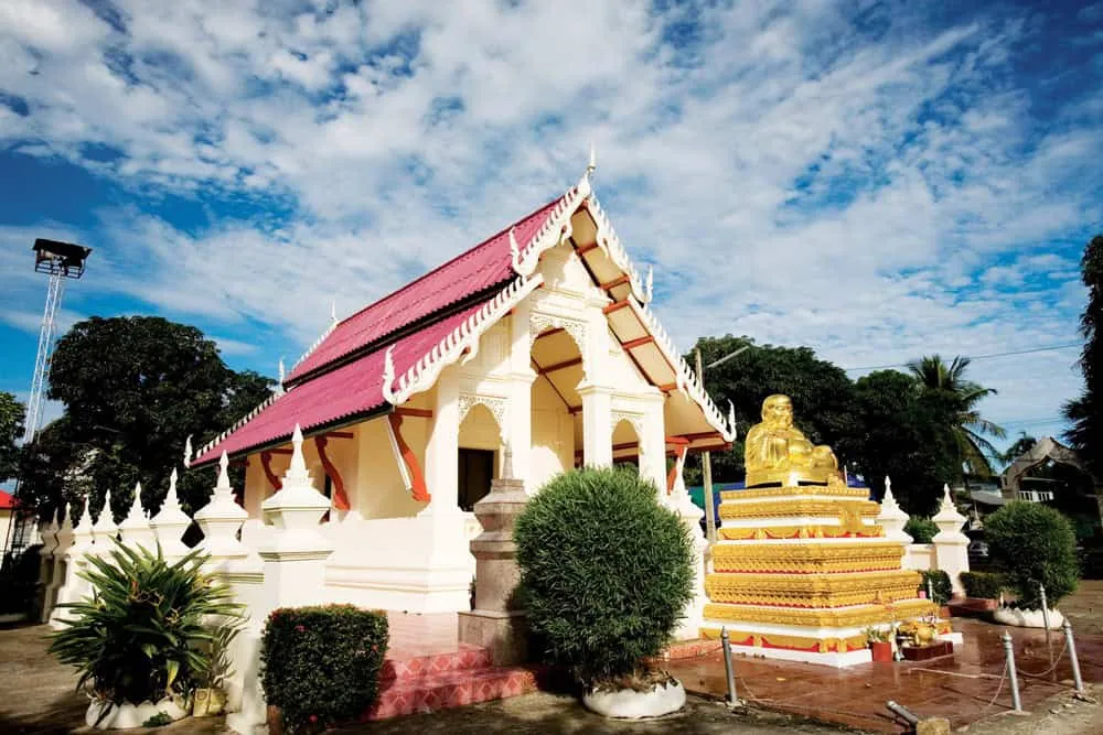Wat Si Mongkhon Nuea
