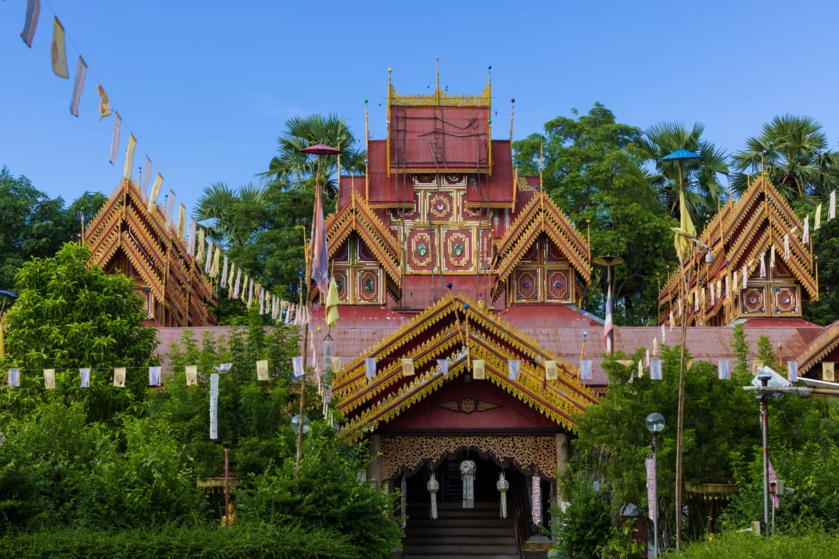 Wat Si Rong Mueang — photo 2