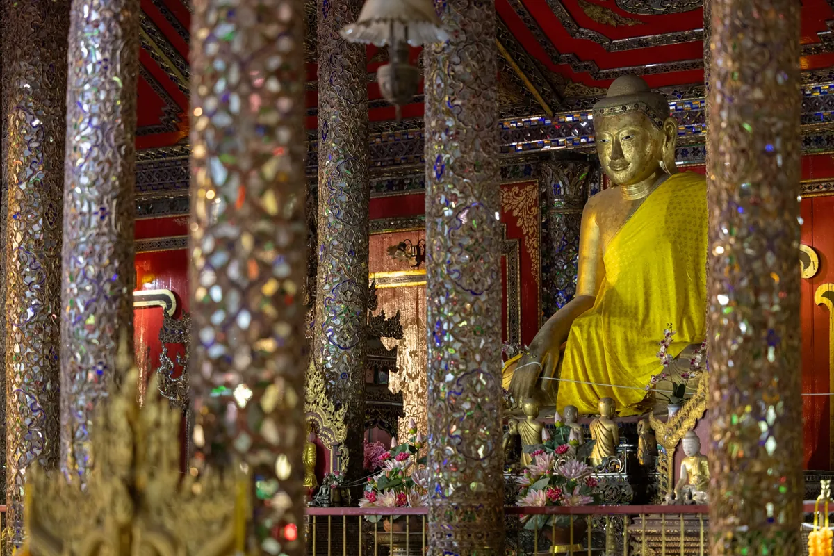 Wat Si Rong Mueang — photo 4