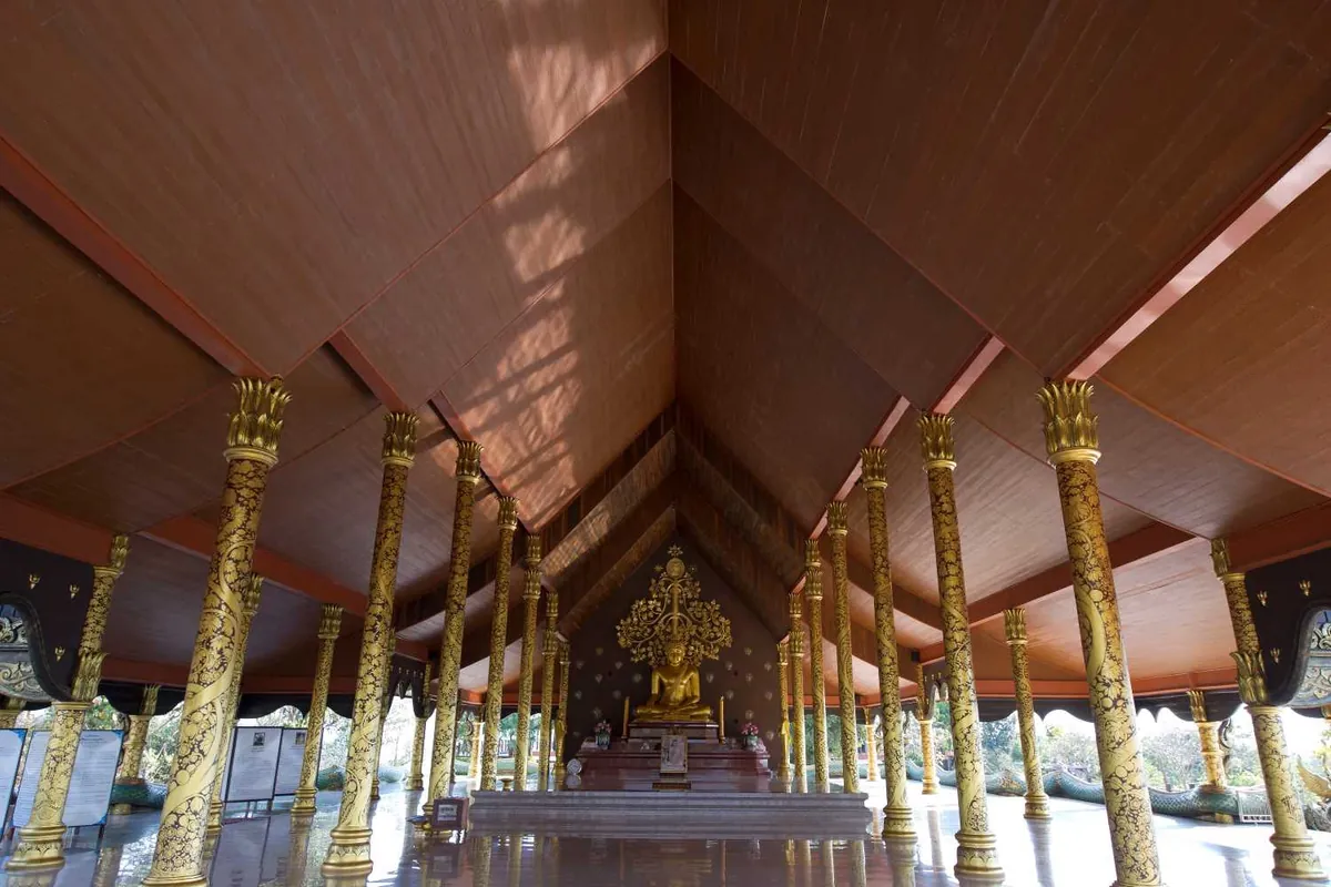 Wat Sirindhorn Wararam Phu Phrao — photo 3