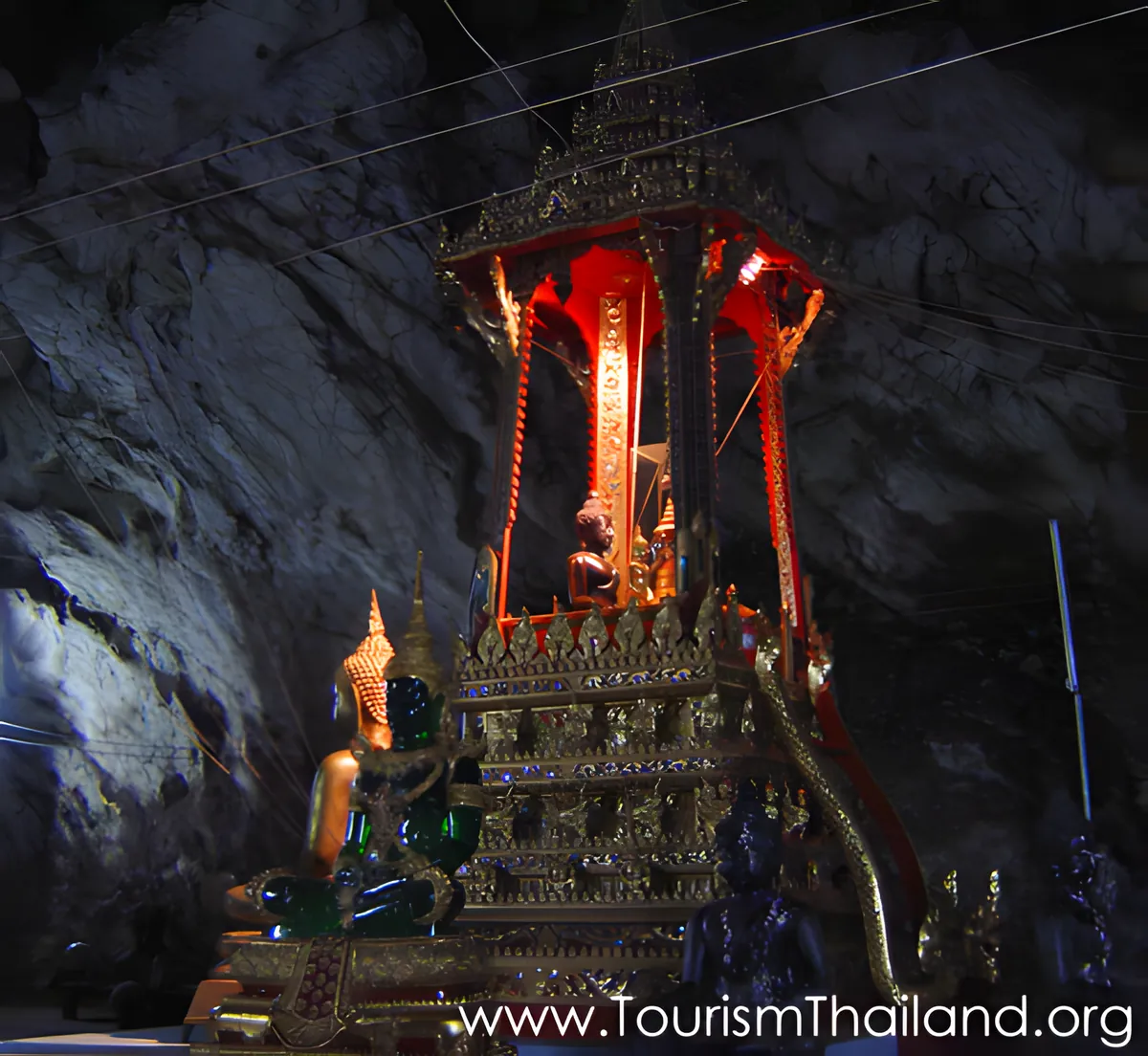Wat Tamkhao Tapab
