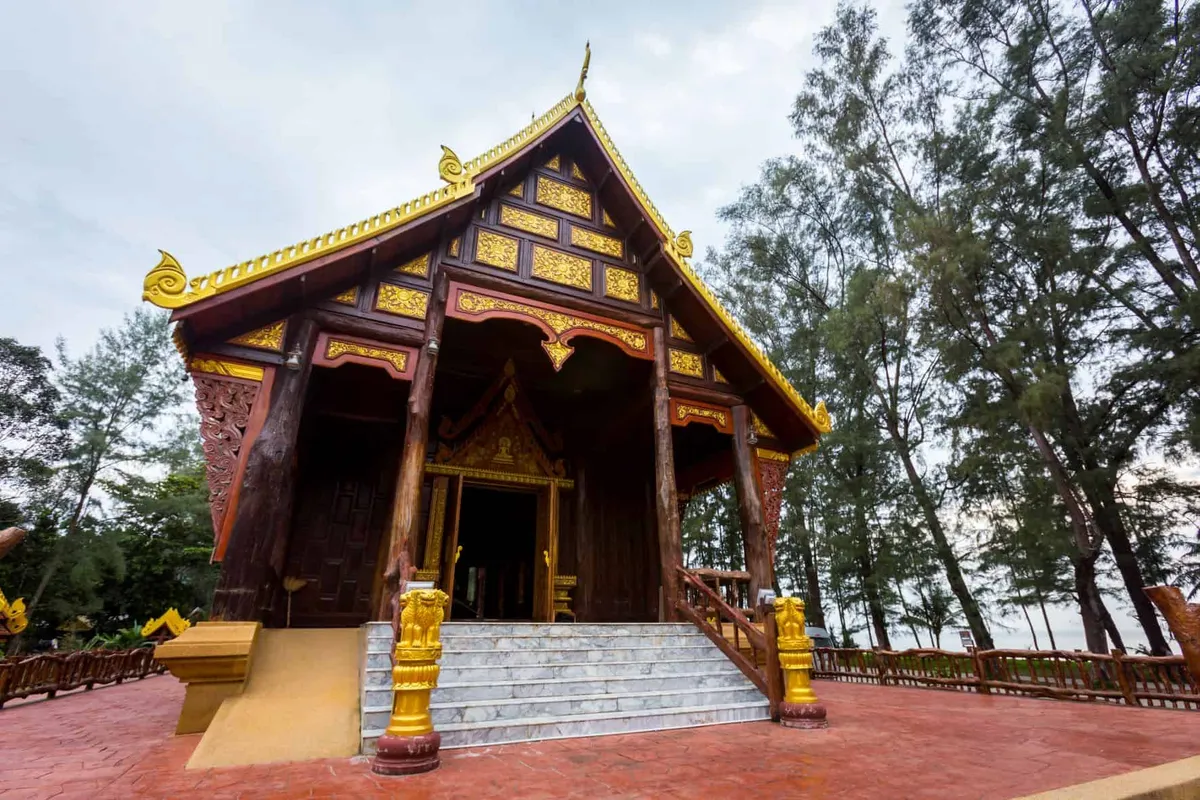 Wat Tha Sai (Wat Tes Tammanawa)