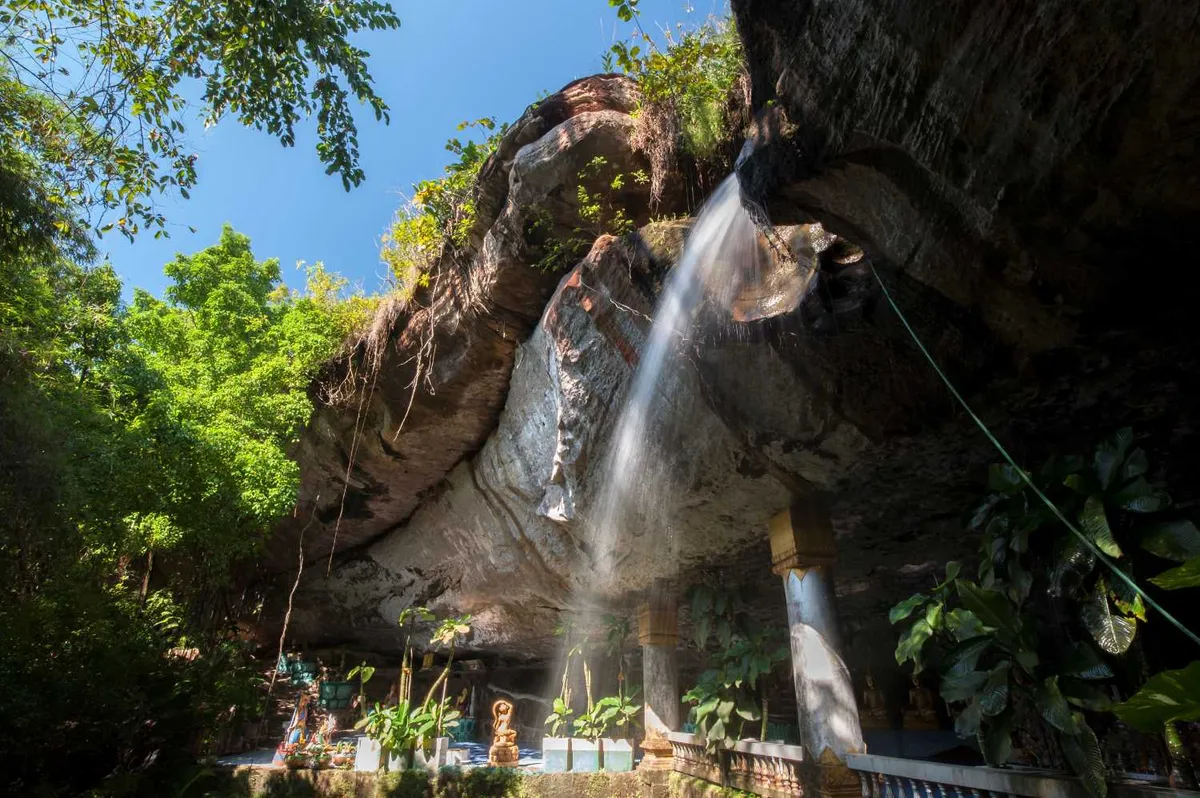 Wat Tham Heo Sin Chai