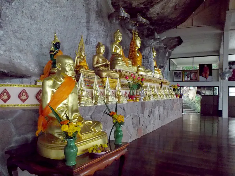 Wat Tham Kham