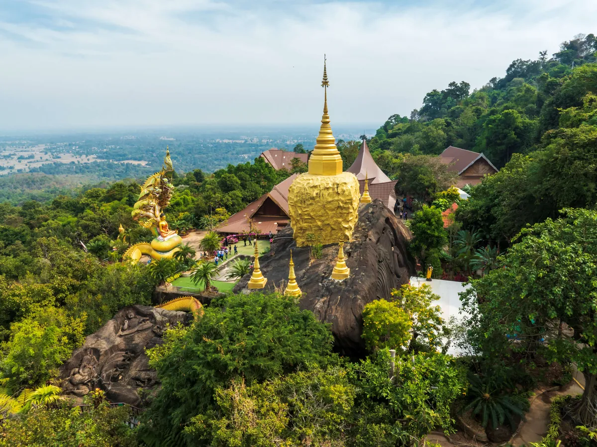 Wat Tham Pha Daen — photo 2