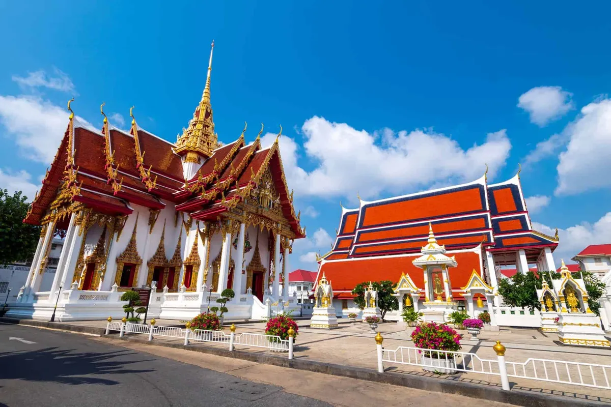 Wat Thewarat Kunchorn Worawiharn