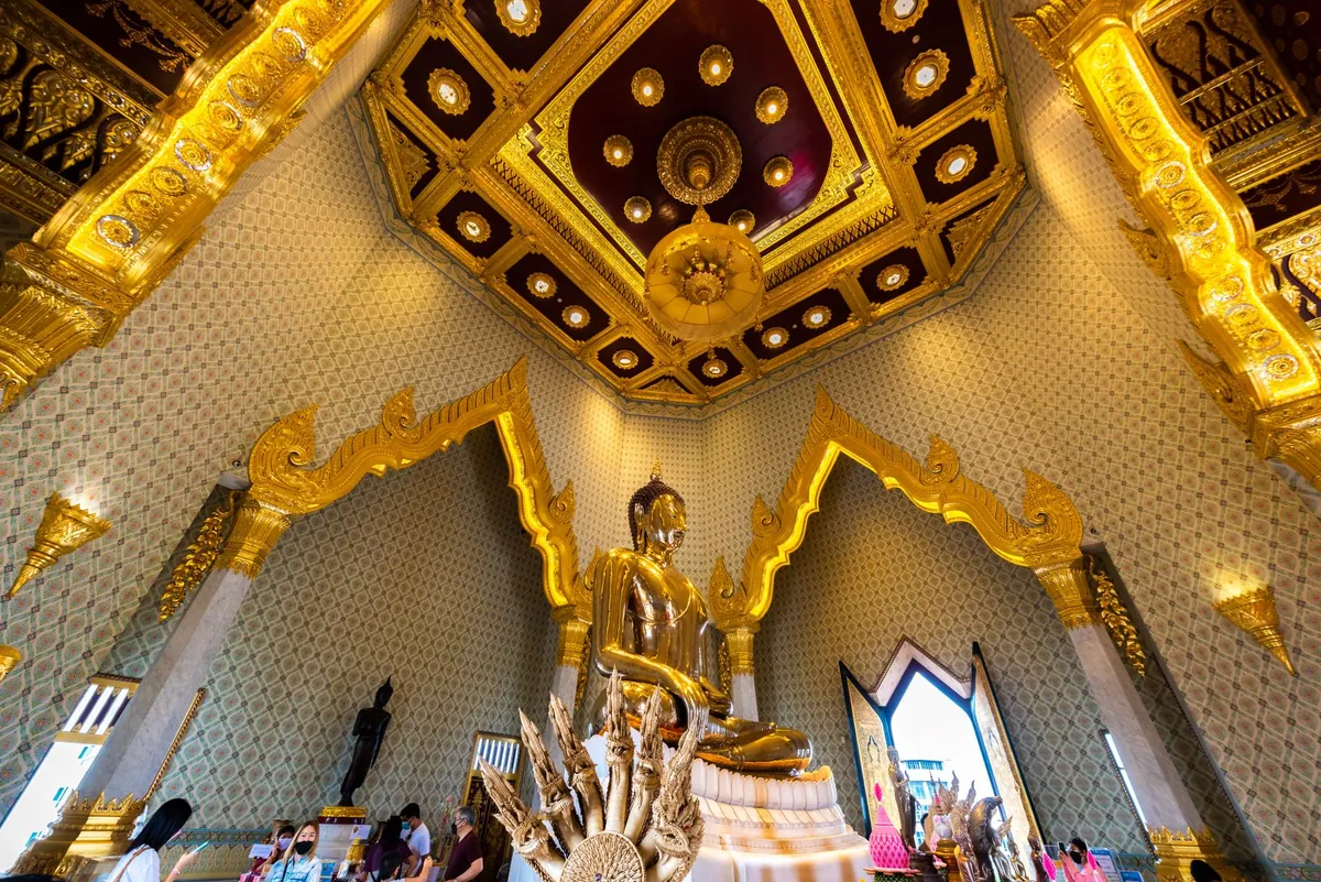 Wat Traimit Withayaram — photo 3