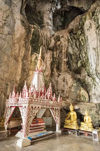 Wat Tum Khao Chakan — photo 2