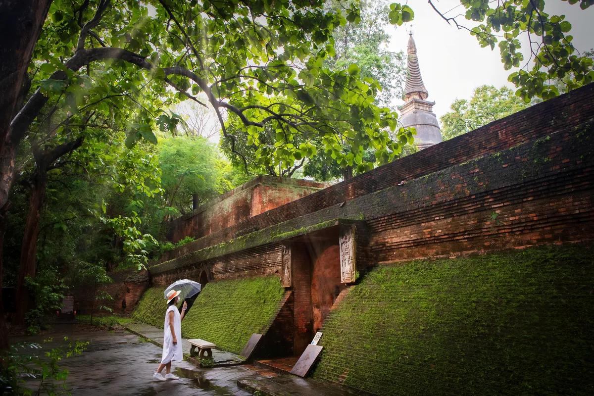 Wat Umong — photo 2
