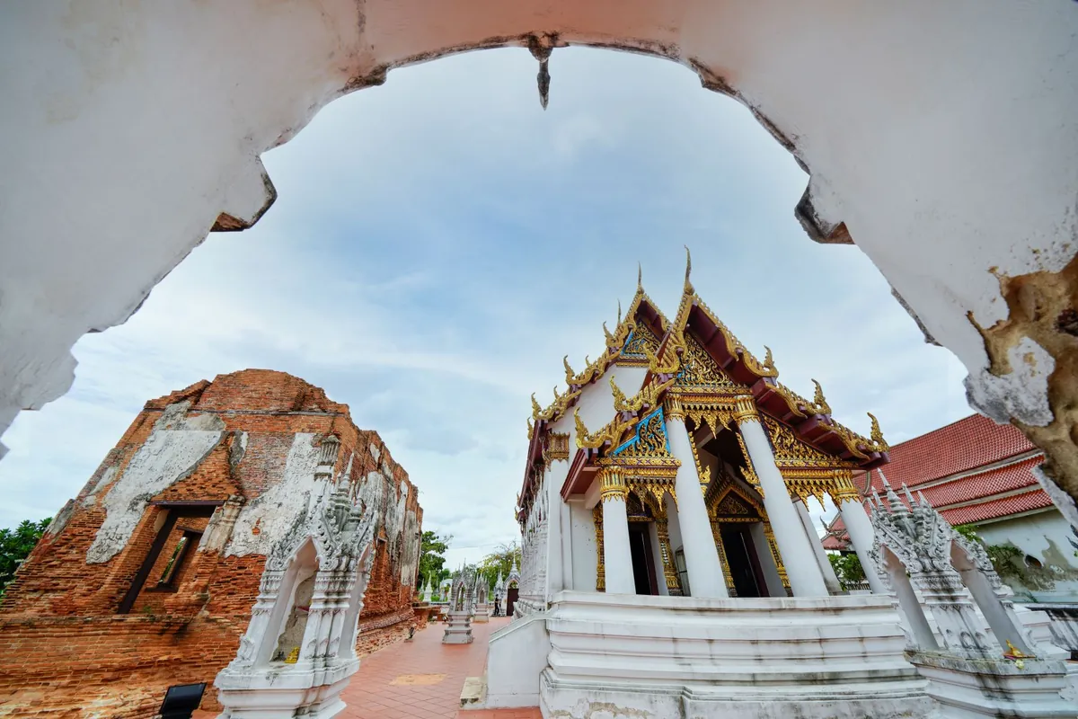 Wat Yai Chom Prasat — photo 2