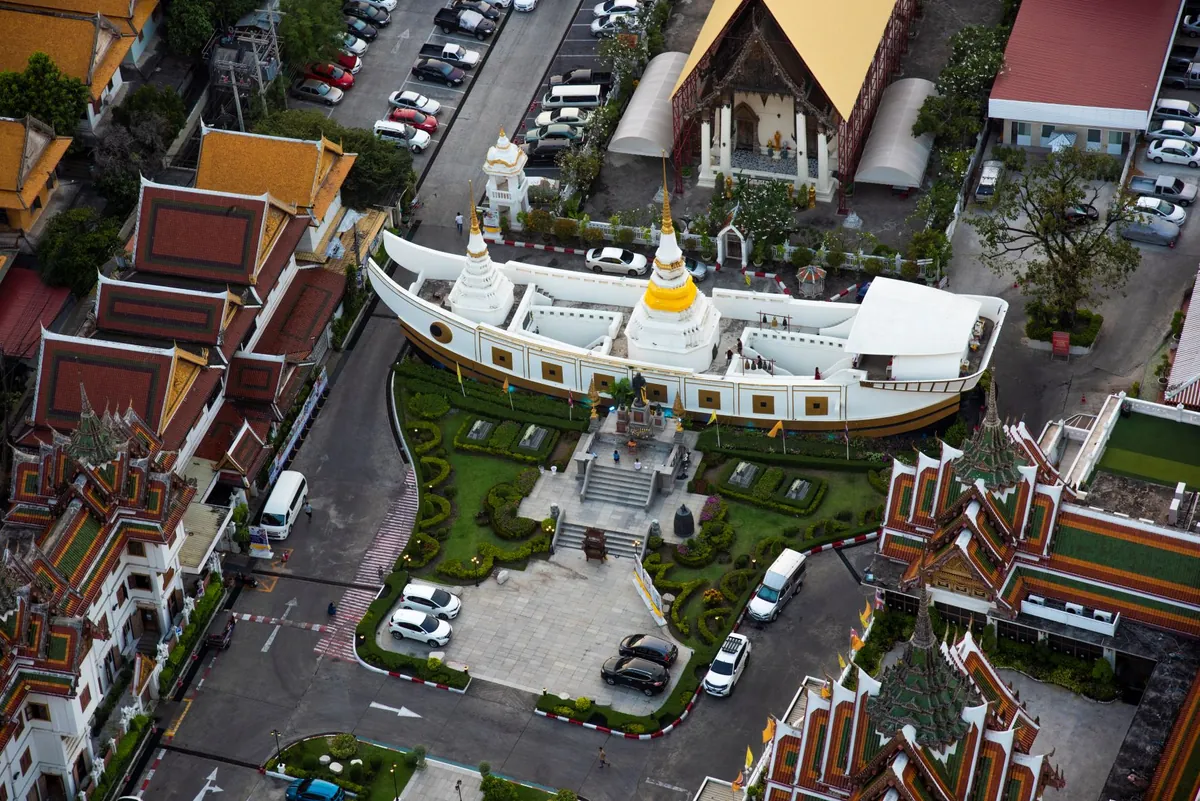 Wat Yan Nawa — photo 2