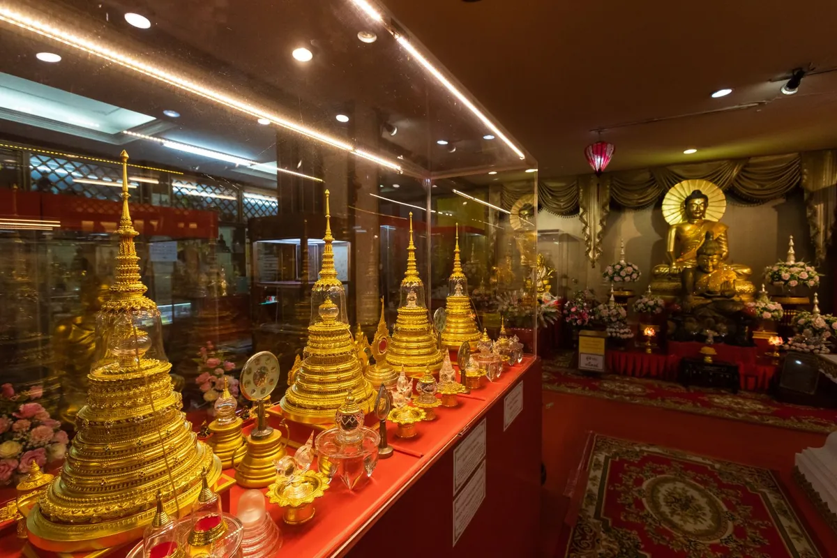 Wat Yan Nawa — photo 3
