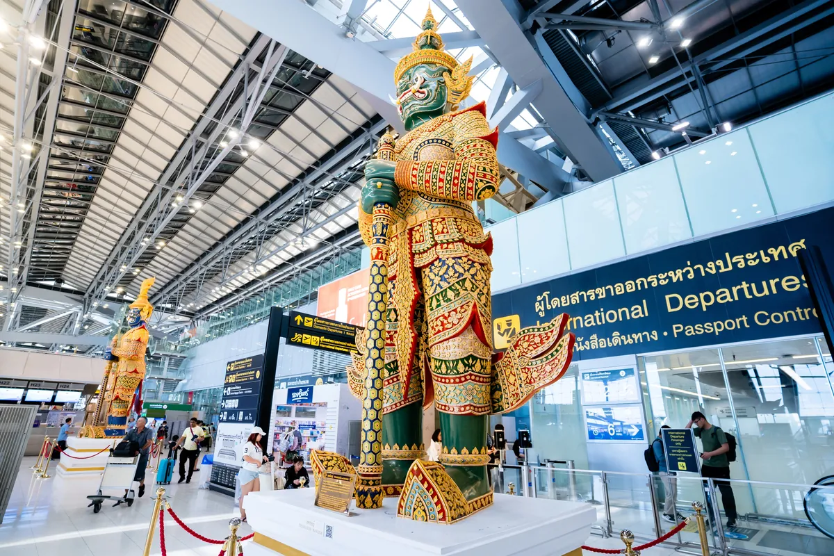 Bangkok Airports: Suvarnabhumi (BKK) vs Don Mueang (DMK)
