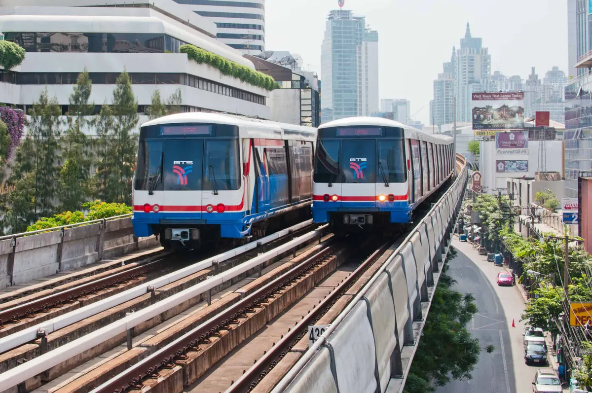 Bangkok BTS & MRT Guide: Lines, Fares, Stations & Tourist Tips