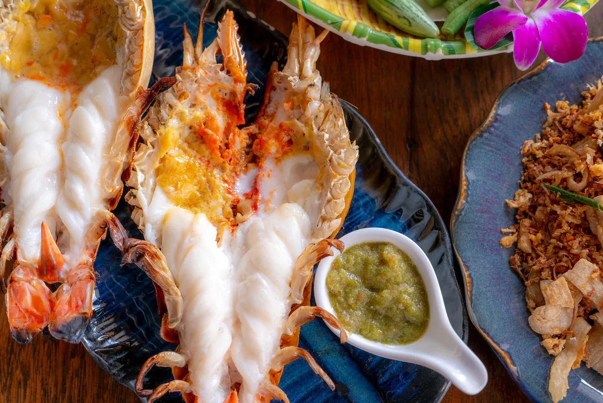 Best Food in Krabi: Night Markets, Seafood & Local Eats (2026)