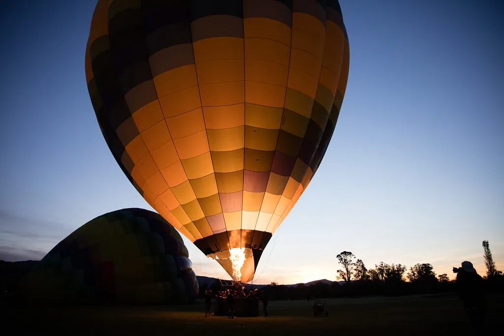 Flying Over Chiang Mai: Skydiving, Paramotors & Balloons