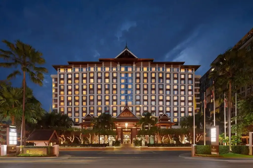 Shangri-La Hotel