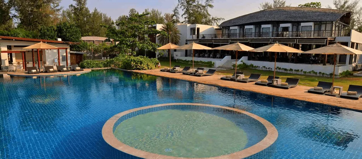 5-Star Luxury Hotels on Koh Lanta: Where Exquisite Comfort Meets Tropical Bliss