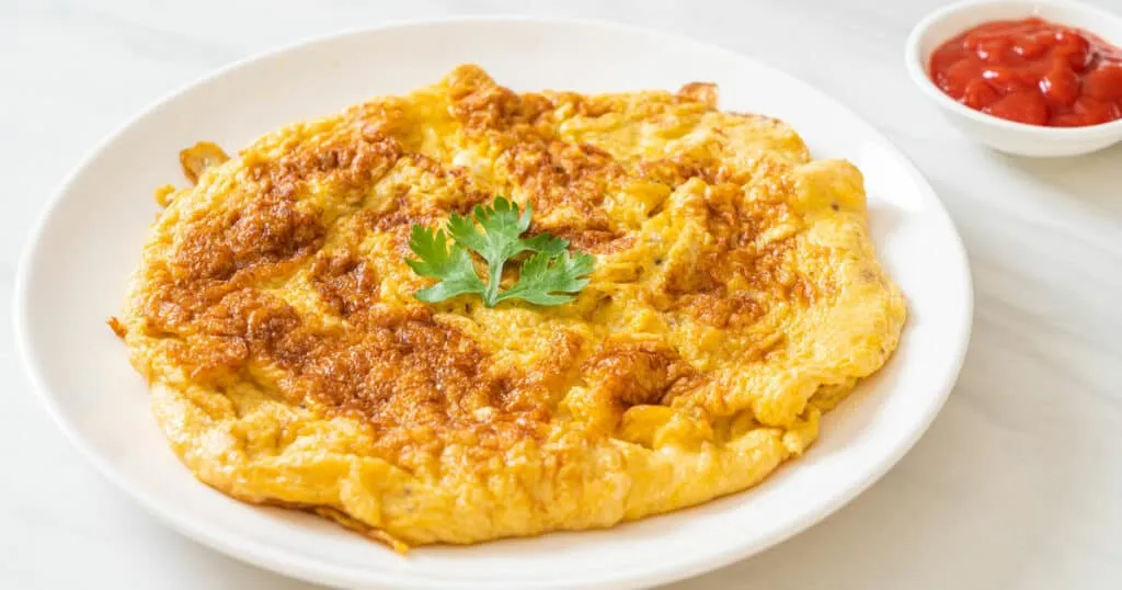 Kai Jeow or Thai Style Omlette ( ไข่เจียว )