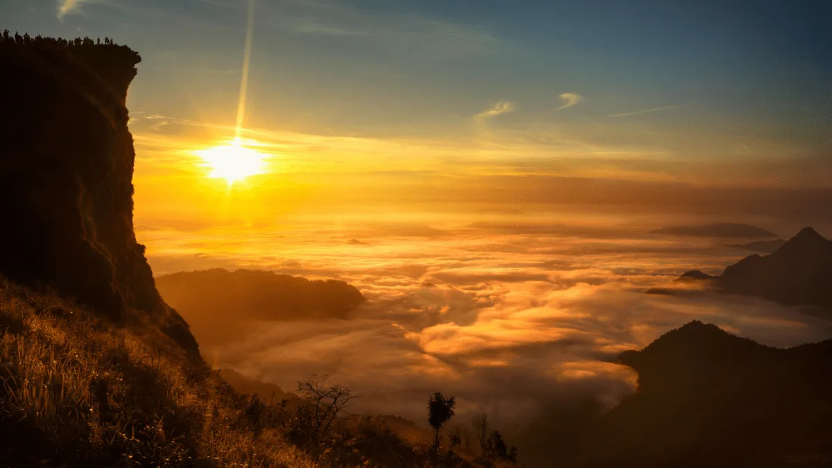 How to Catch the Sunrise at Phu Chi Fah, Chiang Rai
