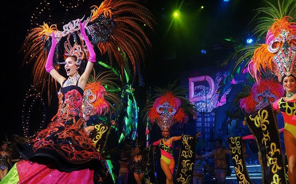 Go to a cabaret show