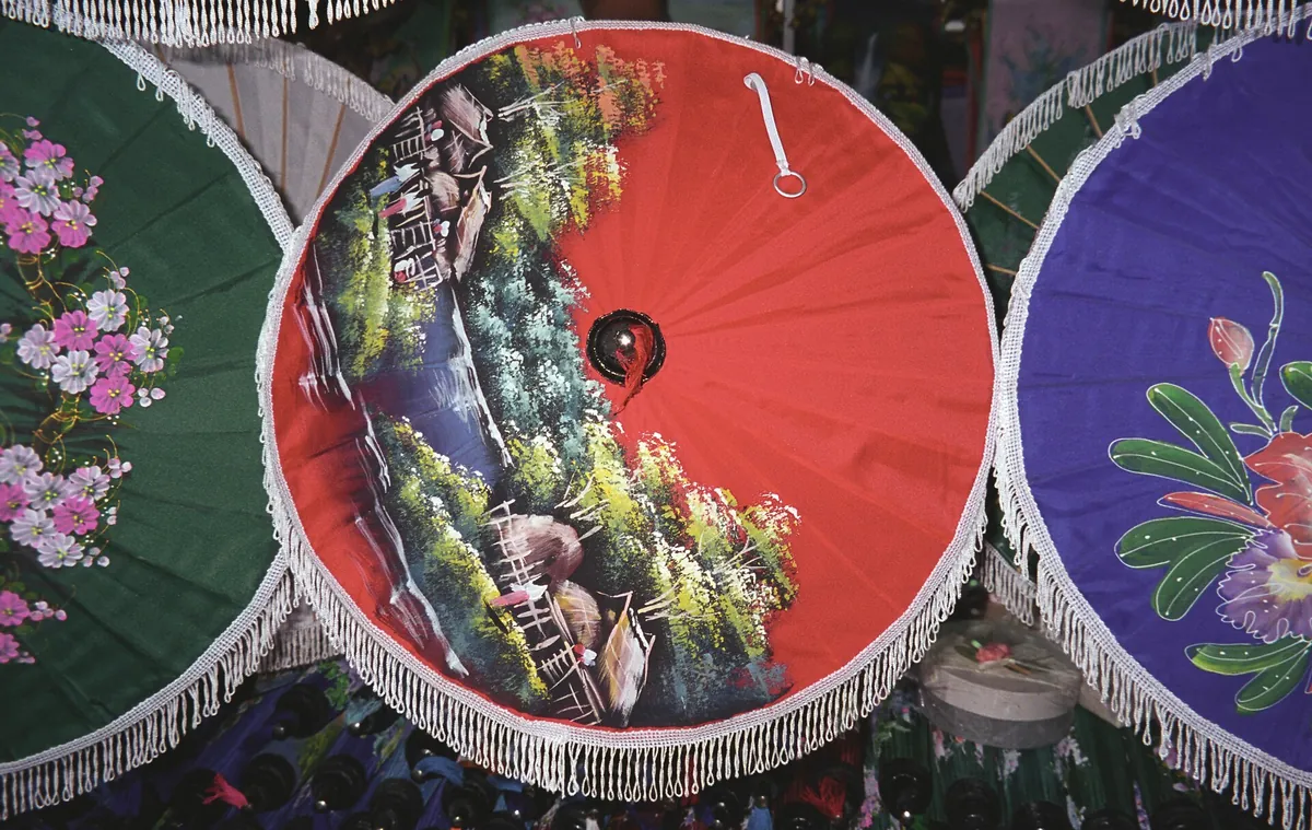 Bo Sang Umbrella Festival: Chiang Mai's Handicraft Celebration
