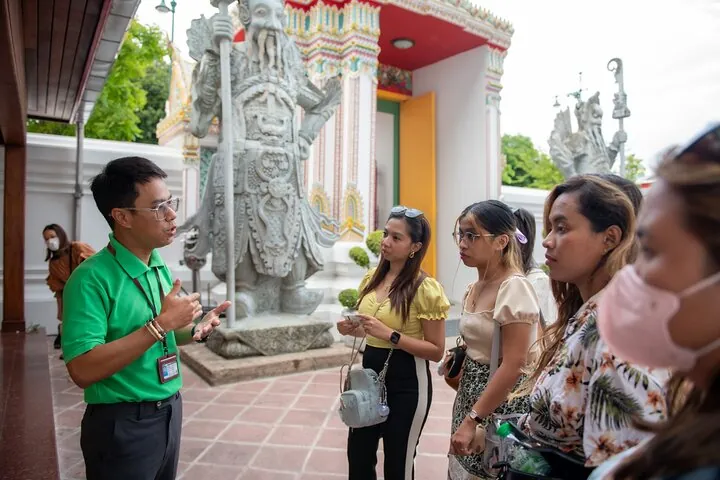 3-Hour Bangkok Walking Tour: Wat Pho and Wat Arun — photo 4
