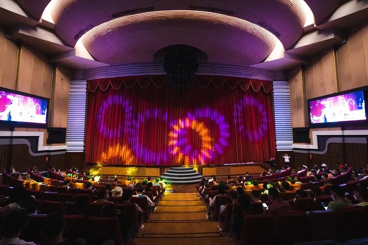 Alcazar Cabaret Show Pattaya — photo 4