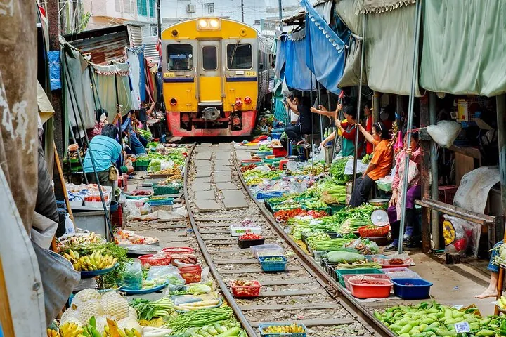 Amphawa Floating & Maeklong Railway Train Market (Small Group)