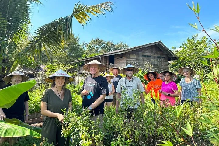 Authentic Thai Cooking Class and Farm Visit in Chiang Mai