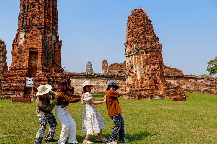 Ayutthaya Summer Palace and Temples Day Tour from Bangkok — photo 3