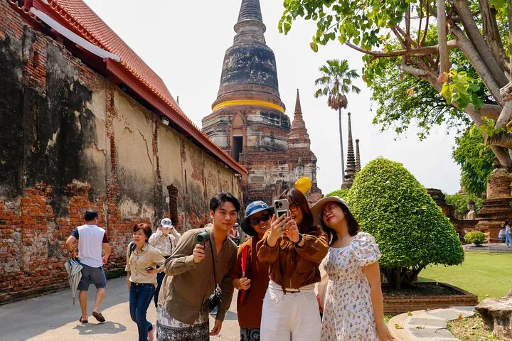 Ayutthaya Summer Palace and Temples Day Tour from Bangkok — photo 5