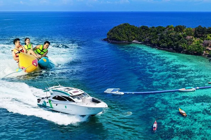 Banana Beach Snorkeling Adventure: A Day in Paradise