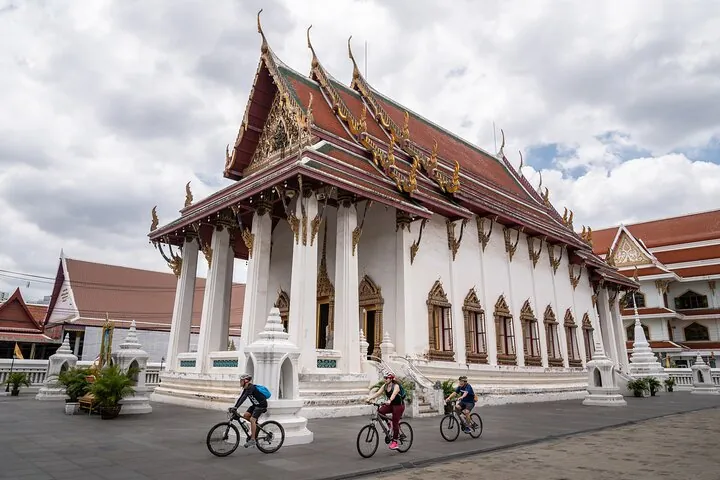Bangkok: Backstreets and Temple Historic Bike Tour — photo 3